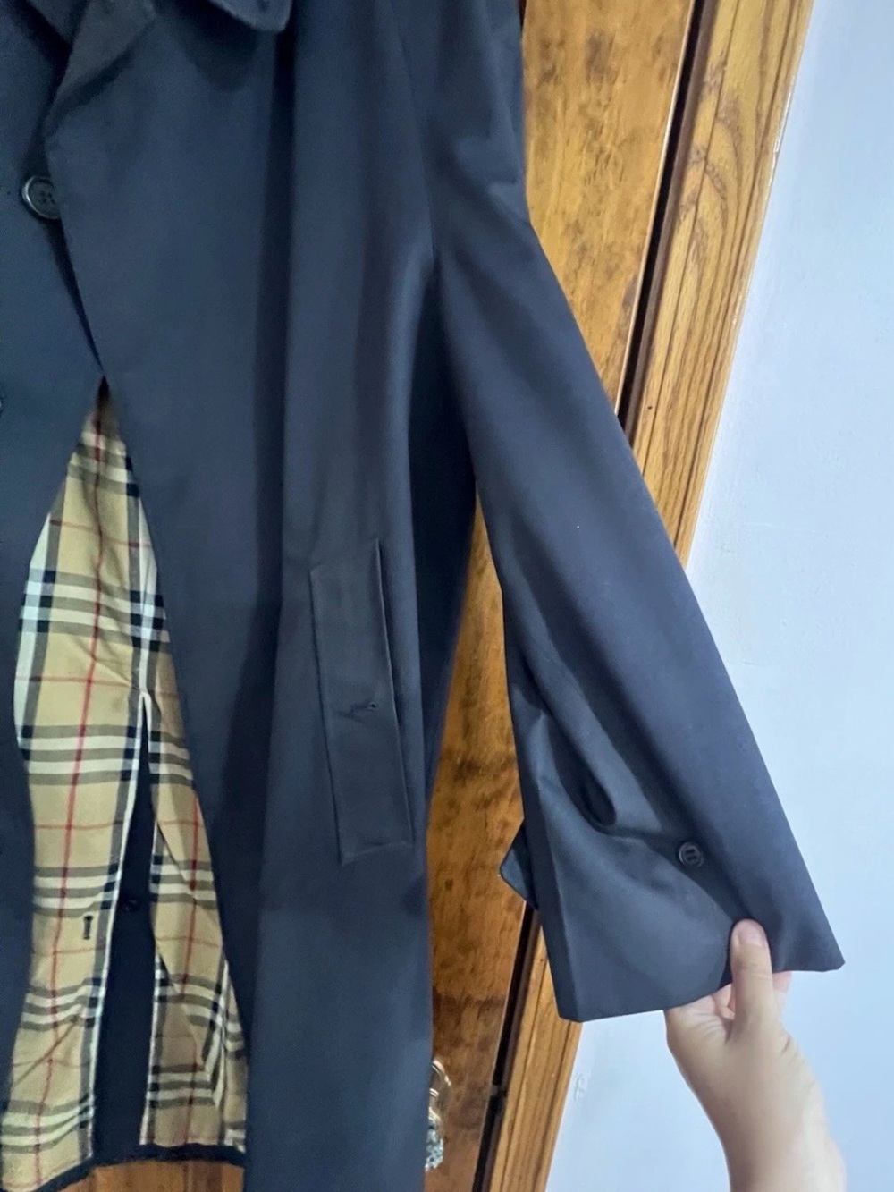 Vintage Burberry Men’s Trench Coat - Picture 7 of 11